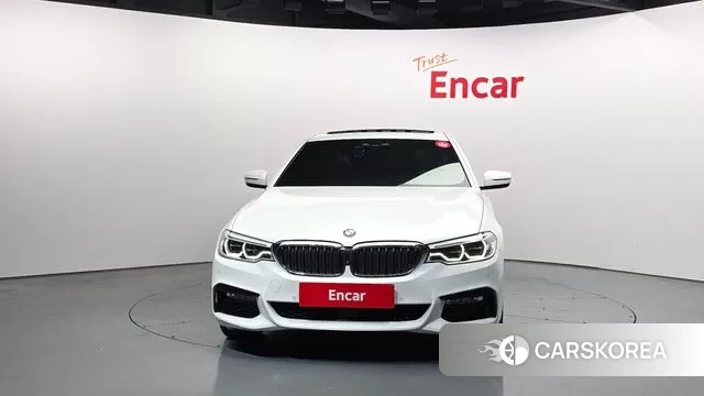 BMW 5 Series (G30) id 3622560 из Кореи 13