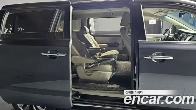 Kia The New Carnival id 2659782 из Кореи 13