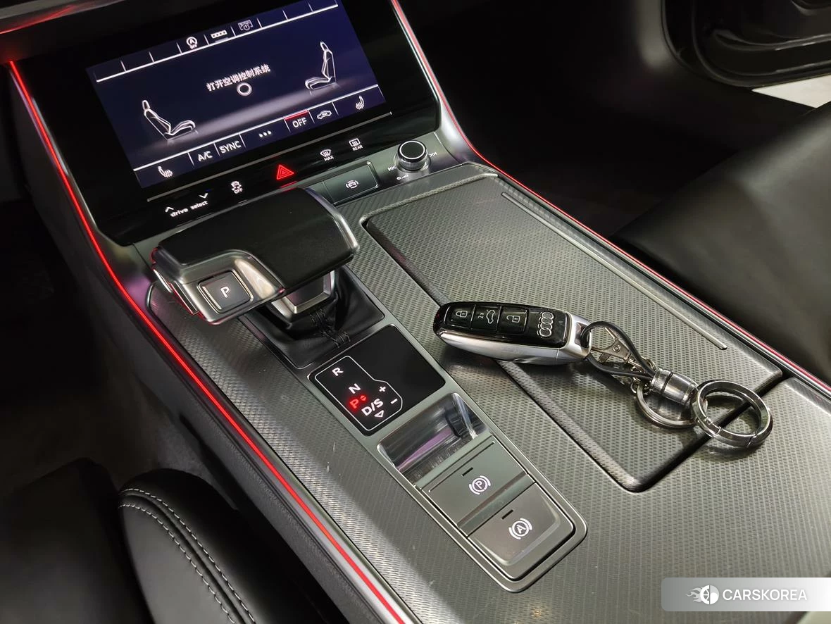 Audi A6L id 4441314 из Китая 12