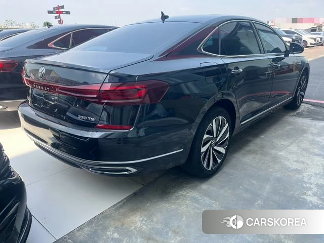 Volkswagen Passat 2022 Черный из Китая, фото 3