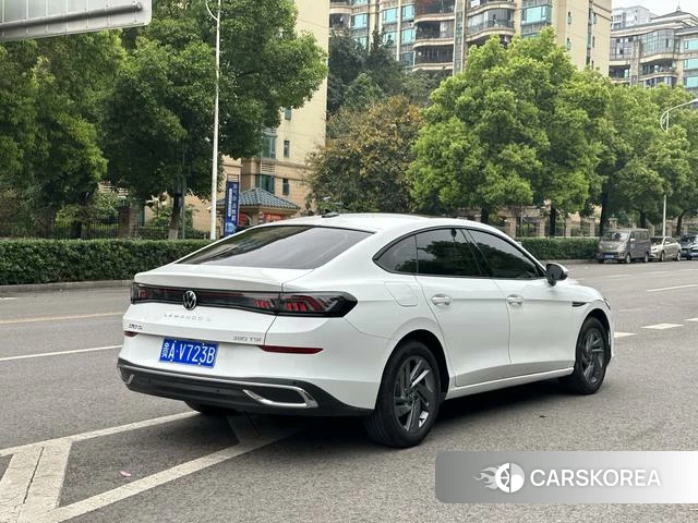 Volkswagen Lingdu 2025 Белый из Китая, фото 4