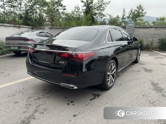 Mercedes-Benz E-class id 4334876 из Китая 13