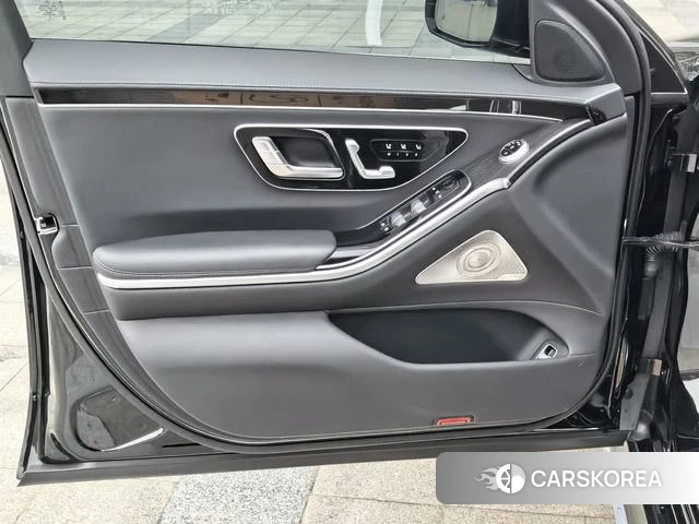 Mercedes-Benz S-class id 4260172 из Китая 14
