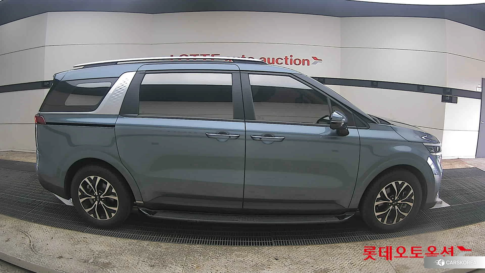 Kia Carnival id 3875723 из Кореи 23