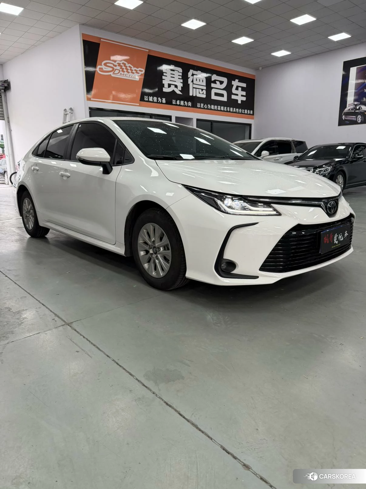 Toyota Corolla 2023 Белый из Китая, фото 5