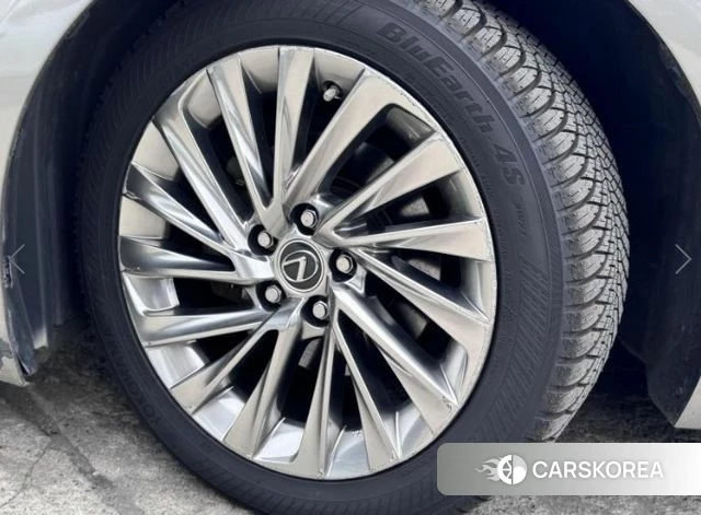Lexus ES300h 7th generation id 4396574 из Кореи 10