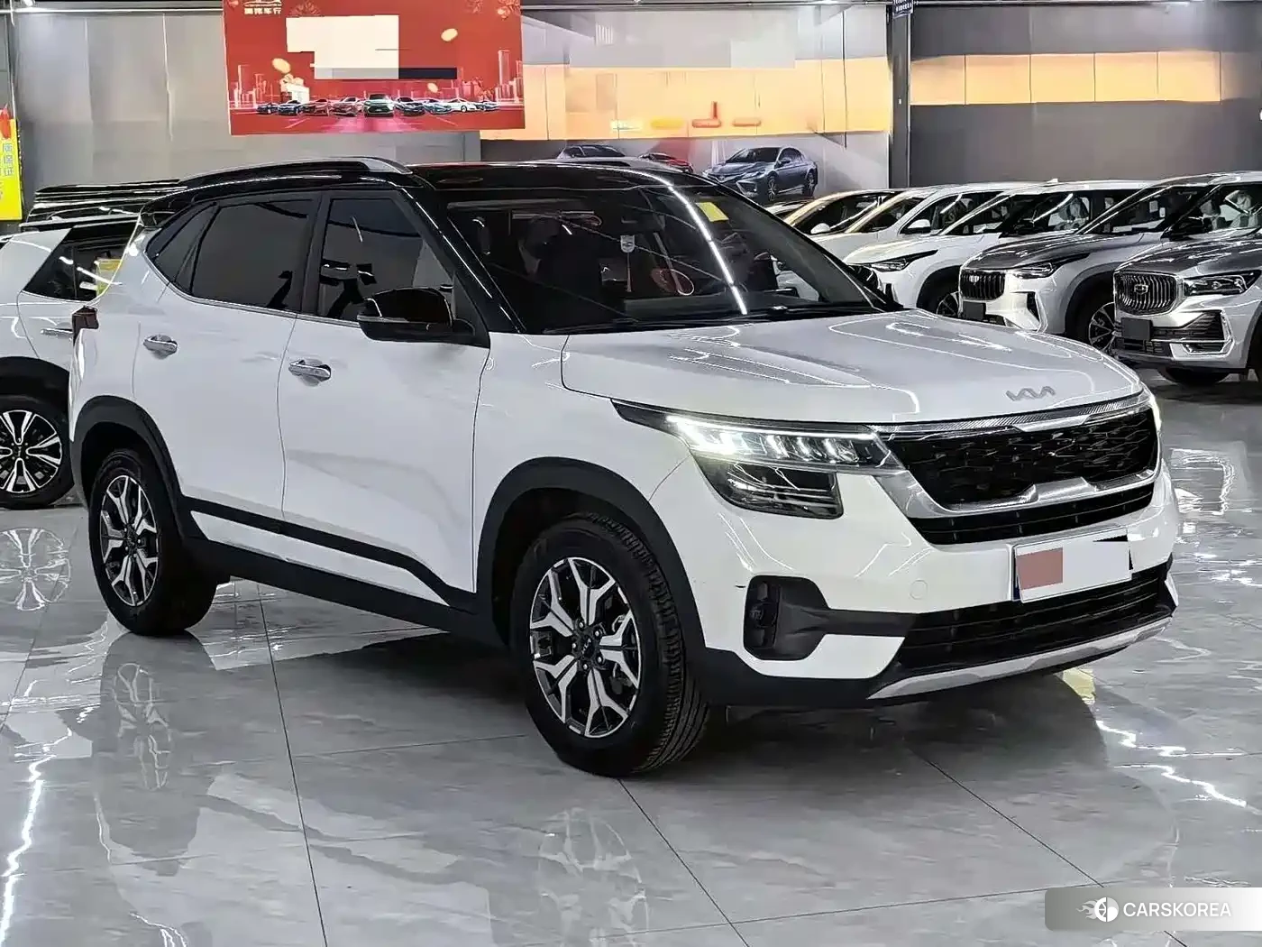 Kia KX3 proud run 2022 Белый из Китая, фото 3
