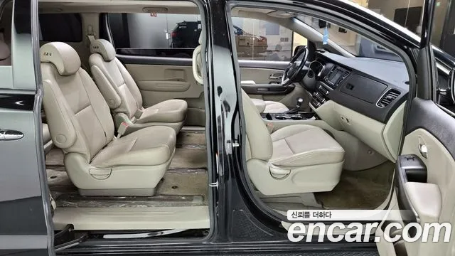 Kia The New Carnival id 2607909 из Кореи 13