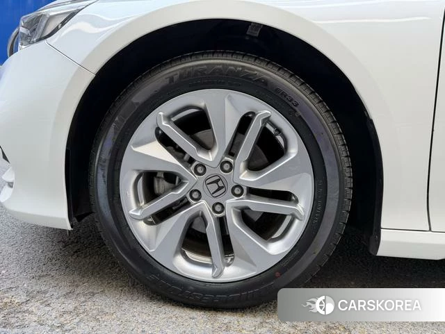 Honda Accord id 4258024 из Китая 8