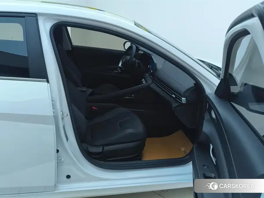 Hyundai Elantra id 4538575 из Китая 9