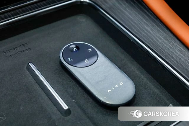 AITO Ask the world M8 id 3913817 из Китая 23