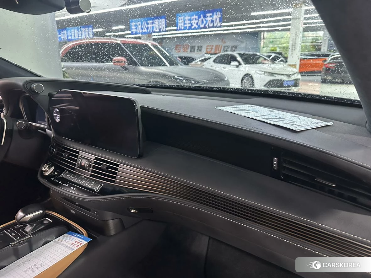 Lexus LS 2020 Черный из Китая, фото 3