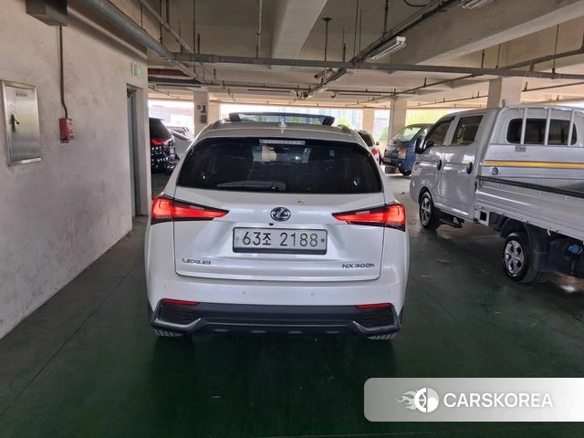 Lexus NX300h id 4286218 из Кореи 7