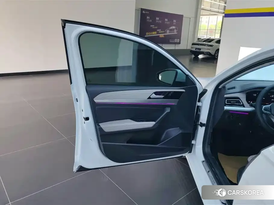 Volkswagen Lavida id 4570554 из Китая 9