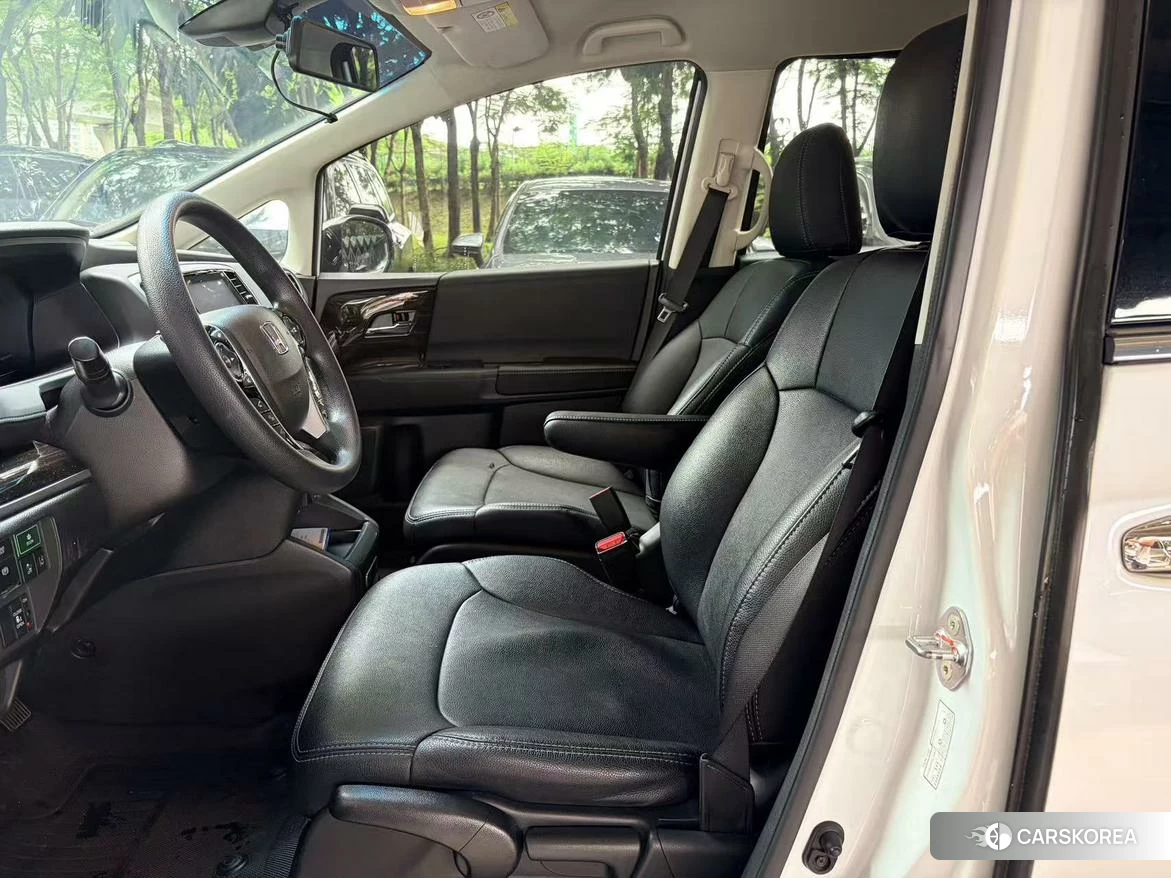 Honda Odyssey 2020 Белый из Китая, фото 2