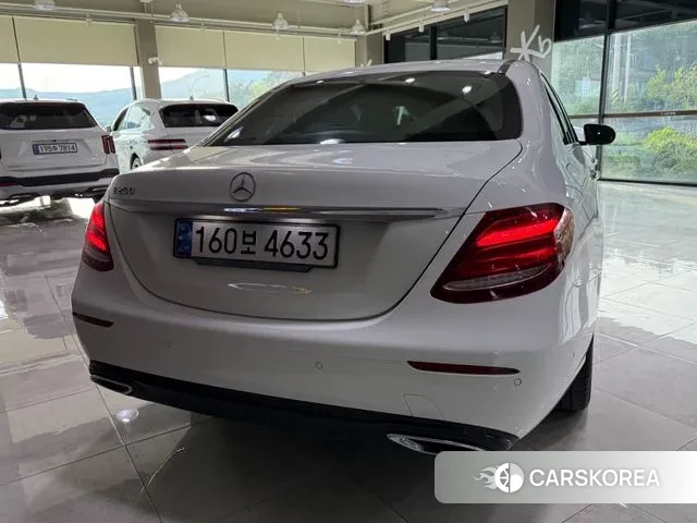 Mercedes-Benz E-Class W213 id 3219891 из Кореи 13