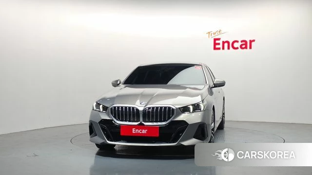 BMW 5 Series (G60) id 4248183 из Кореи 23