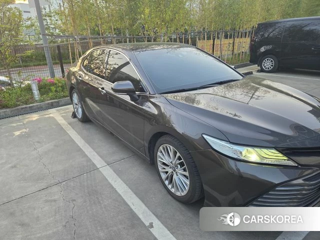 Toyota Camry (XV70) 2019 Коричневый из Кореи, фото 3