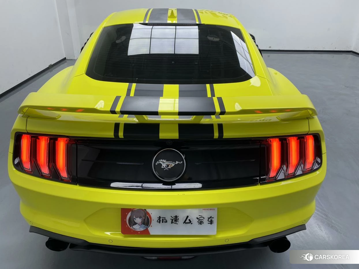 Ford Mustang 2021 Желтый из Китая, фото 5