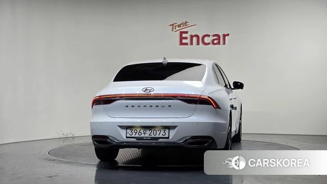 Hyundai The New Grandeur IG Hybrid id 4317664 из Кореи 23