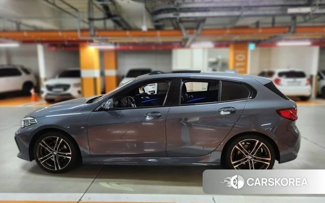 BMW 1 Series (F40) 2021 Небесно-голубой из Кореи, фото 3