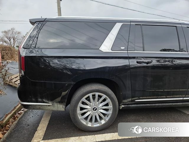 Cadillac Escalade 5th Generation 2021 Черный из Кореи, фото 3