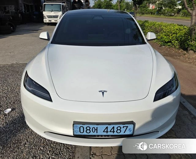 Tesla Model 3 2025 Белый из Кореи, фото 3