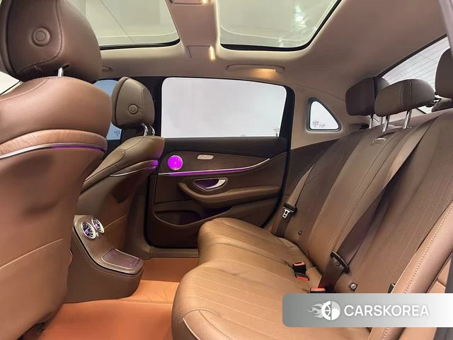 Mercedes-Benz E-class id 4256866 из Китая 23