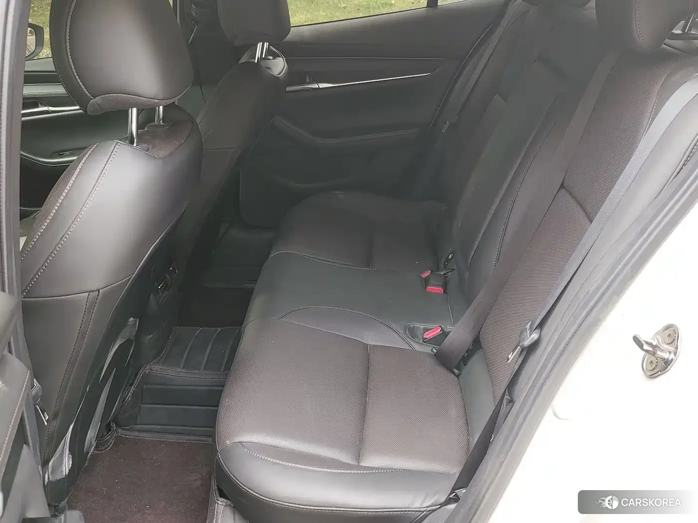Mazda 3 2021 Белый из Китая, фото 3