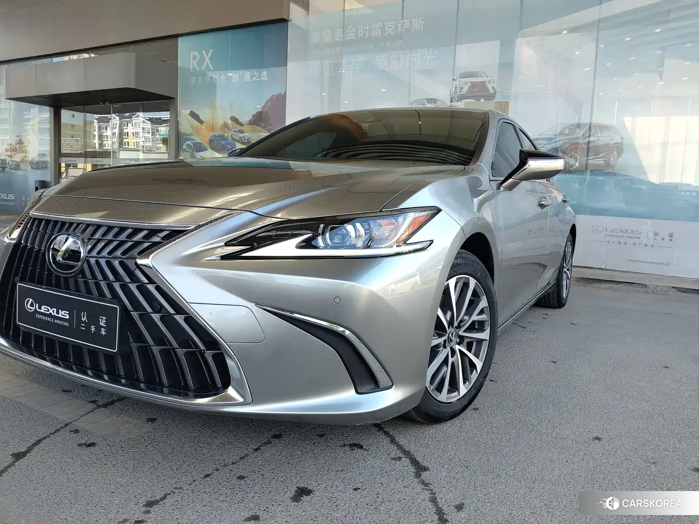 Lexus ES 2024 Silver/gray из Китая, фото 6