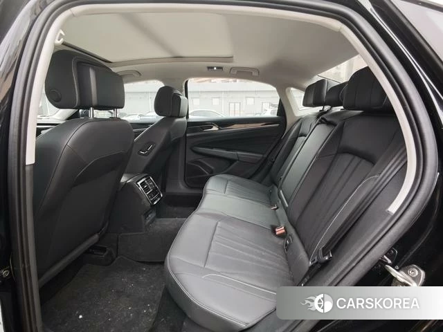 Volkswagen Passat id 4333447 из Китая 11