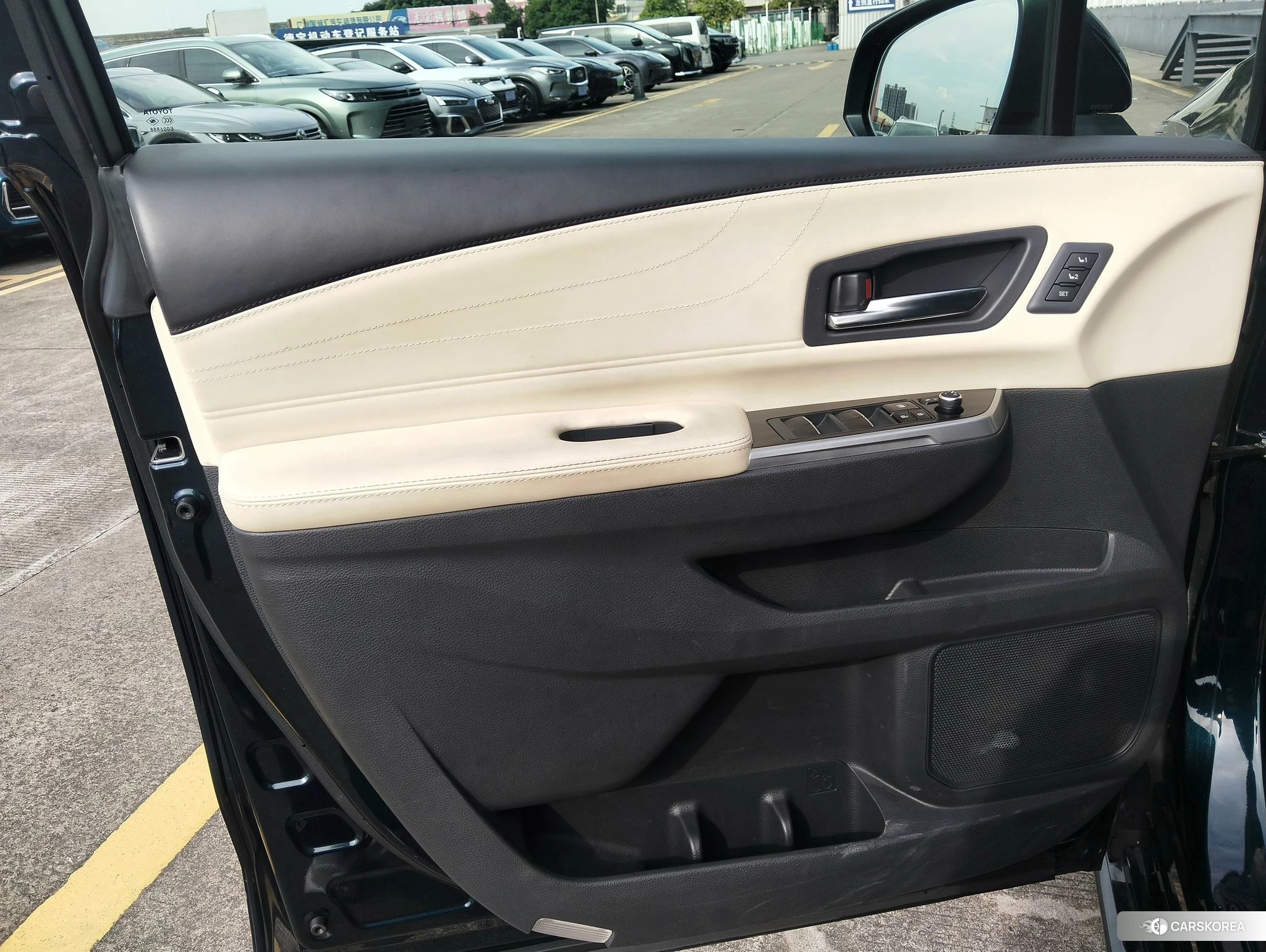 Toyota Grevia id 4504889 из Китая 14