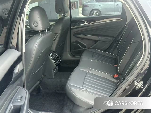 Volkswagen Passat PHEV 2024 Черный из Китая, фото 3