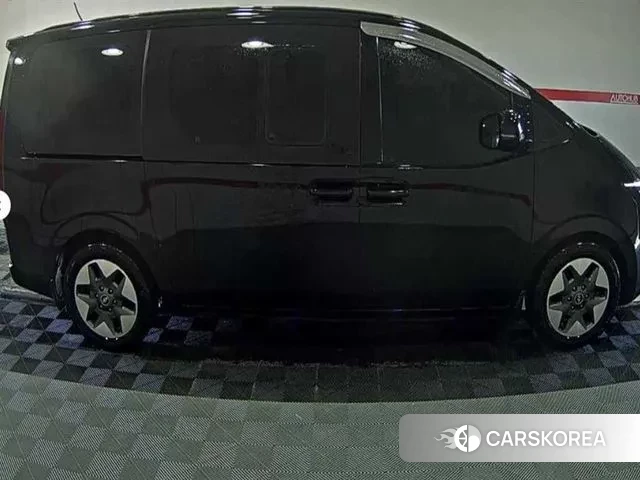 Hyundai Staria 2022 Черный из Кореи, фото 3