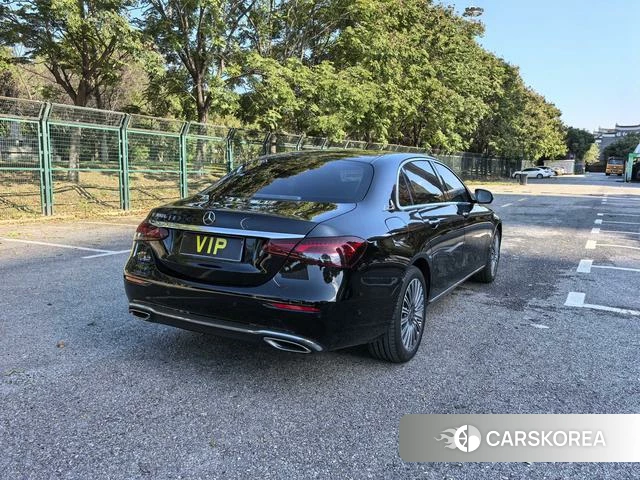 Mercedes-Benz E-class 2023 Черный из Китая, фото 3