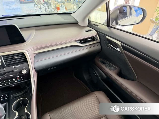 Lexus RX id 4365762 из Китая 14