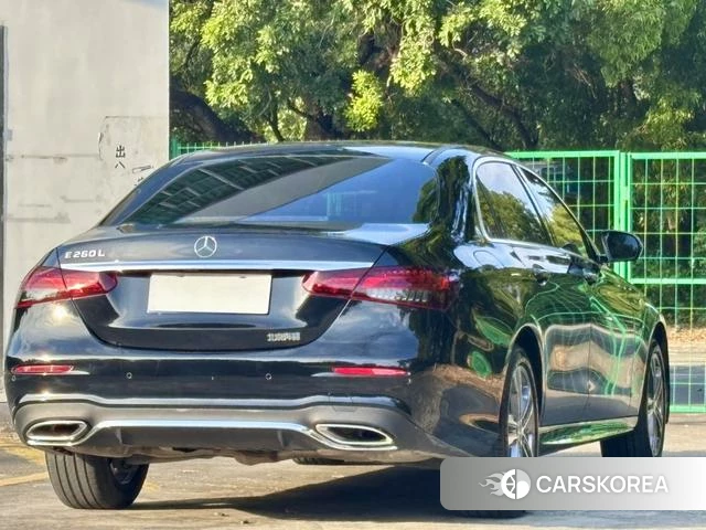 Mercedes-Benz E-class id 4264966 из Китая 14