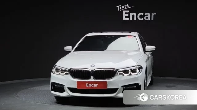 BMW 5 Series (G30) id 3024765 из Кореи 13