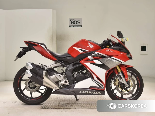 Проданный Honda CBR250RR ABS 2017 из Японии, фото 2