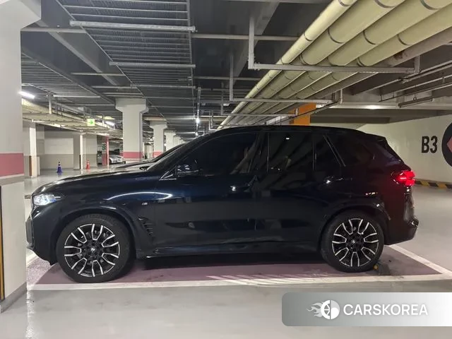 BMW X5 (G05) 2023 Черный из Кореи, фото 5