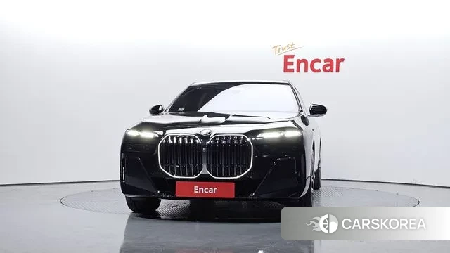 BMW 7 Series (G70) id 3486985 из Кореи 13