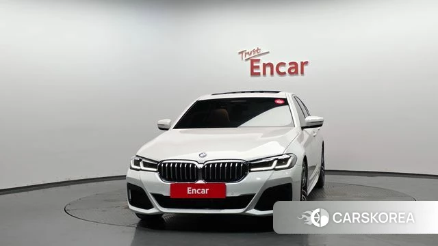 BMW 5 Series (G30) id 4632104 из Кореи 23