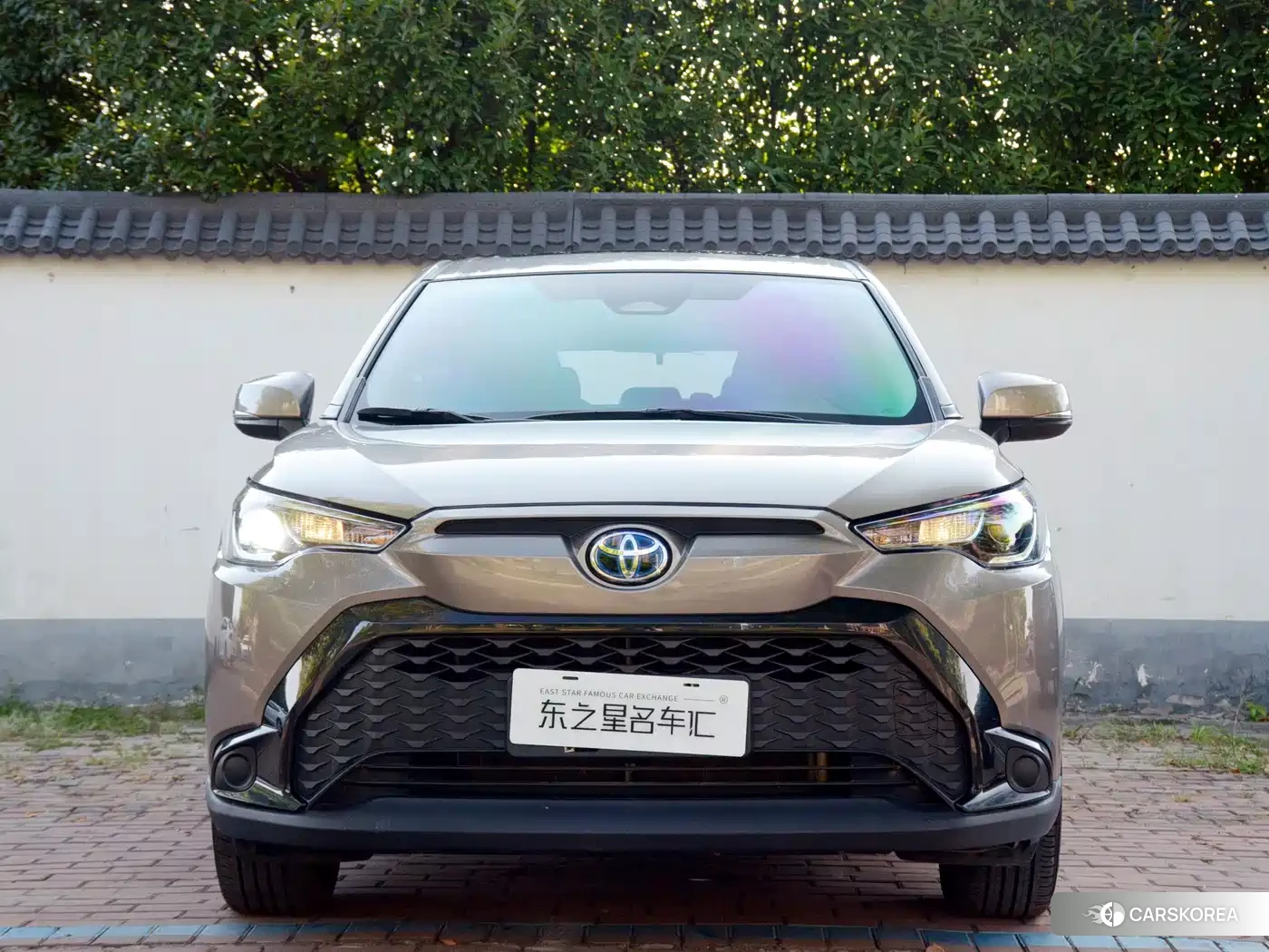 Toyota Frontlander 2023 Silver/gray из Китая, фото 6