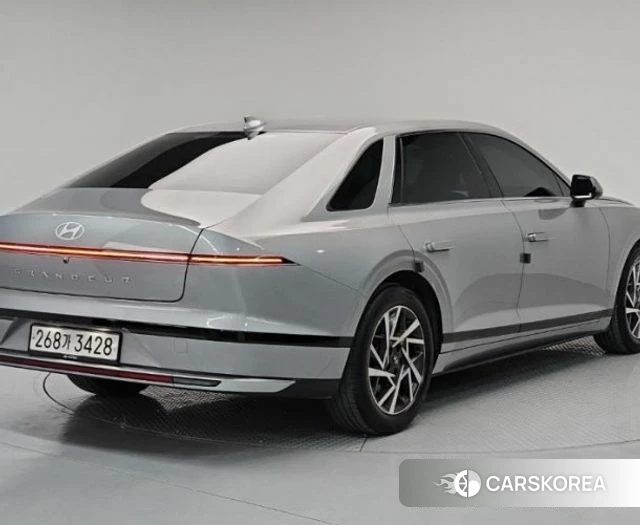 Hyundai Grandeur (GN7) id 4186067 из Кореи 12