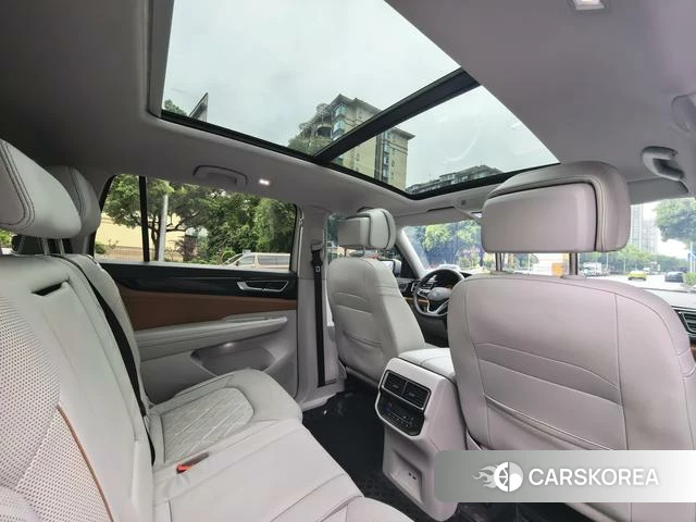 Volkswagen Tourang id 4335870 из Китая 11