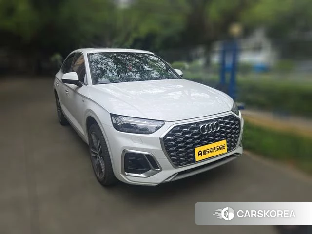 Audi Q5L Sportback 2021 Белый из Китая, фото 3