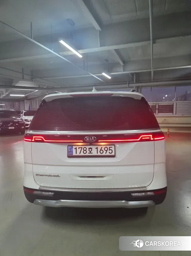 Kia Carnival 4th generation 2021 Белый из Кореи, фото 3