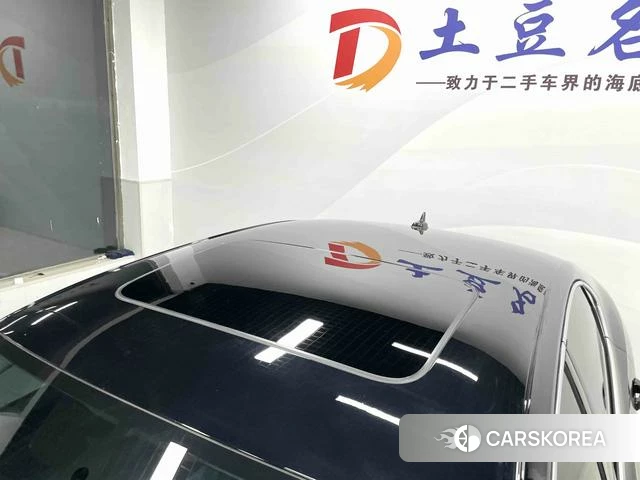 Volkswagen Passat id 4328779 из Китая 13