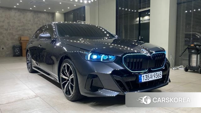 BMW 5 Series (G60) id 4462511 из Кореи 13