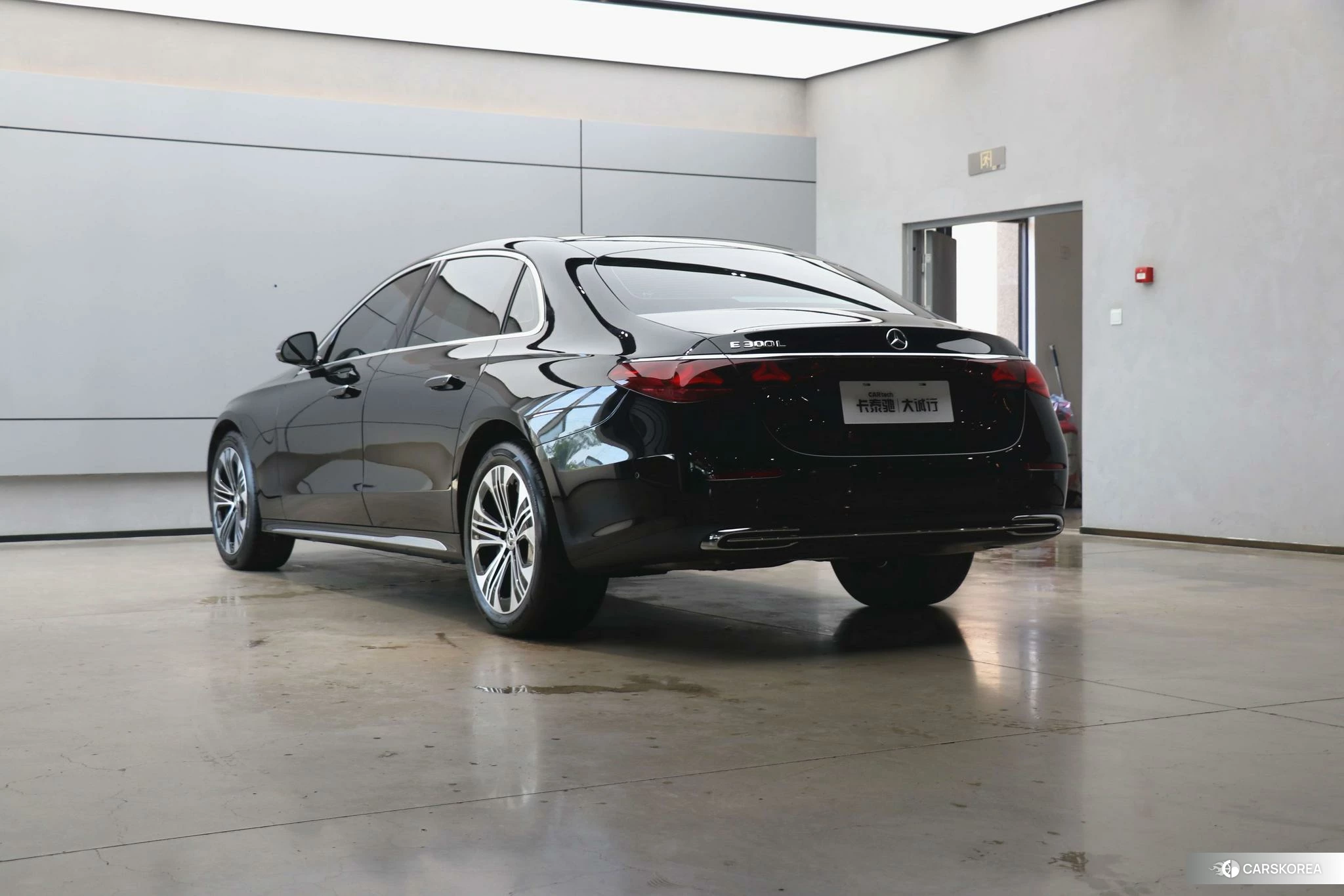 Mercedes-Benz E-Class id 4515161 из Китая 23